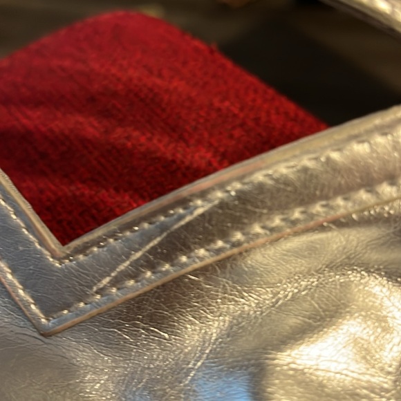 Small Silver Handbag - Picture 8 of 8